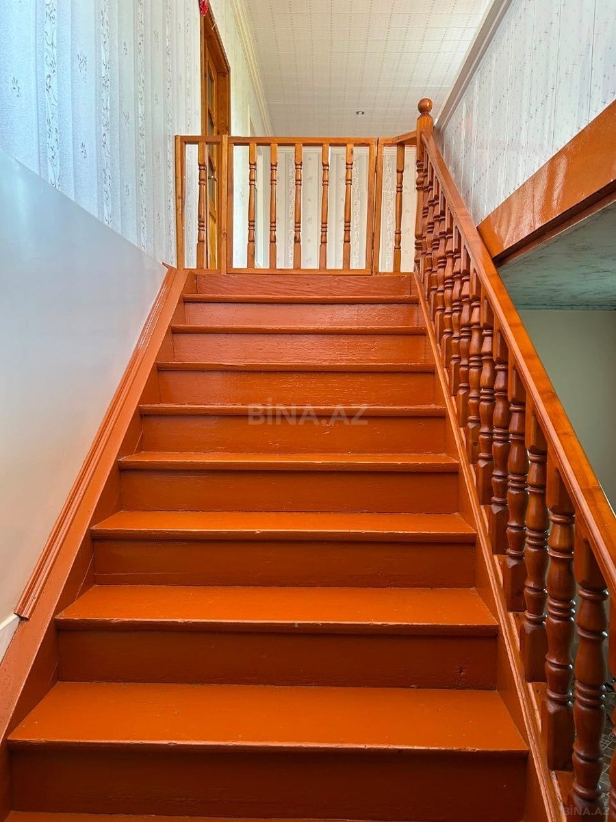 5 otaqlı Həyət evi/Bağ evi, Ucar