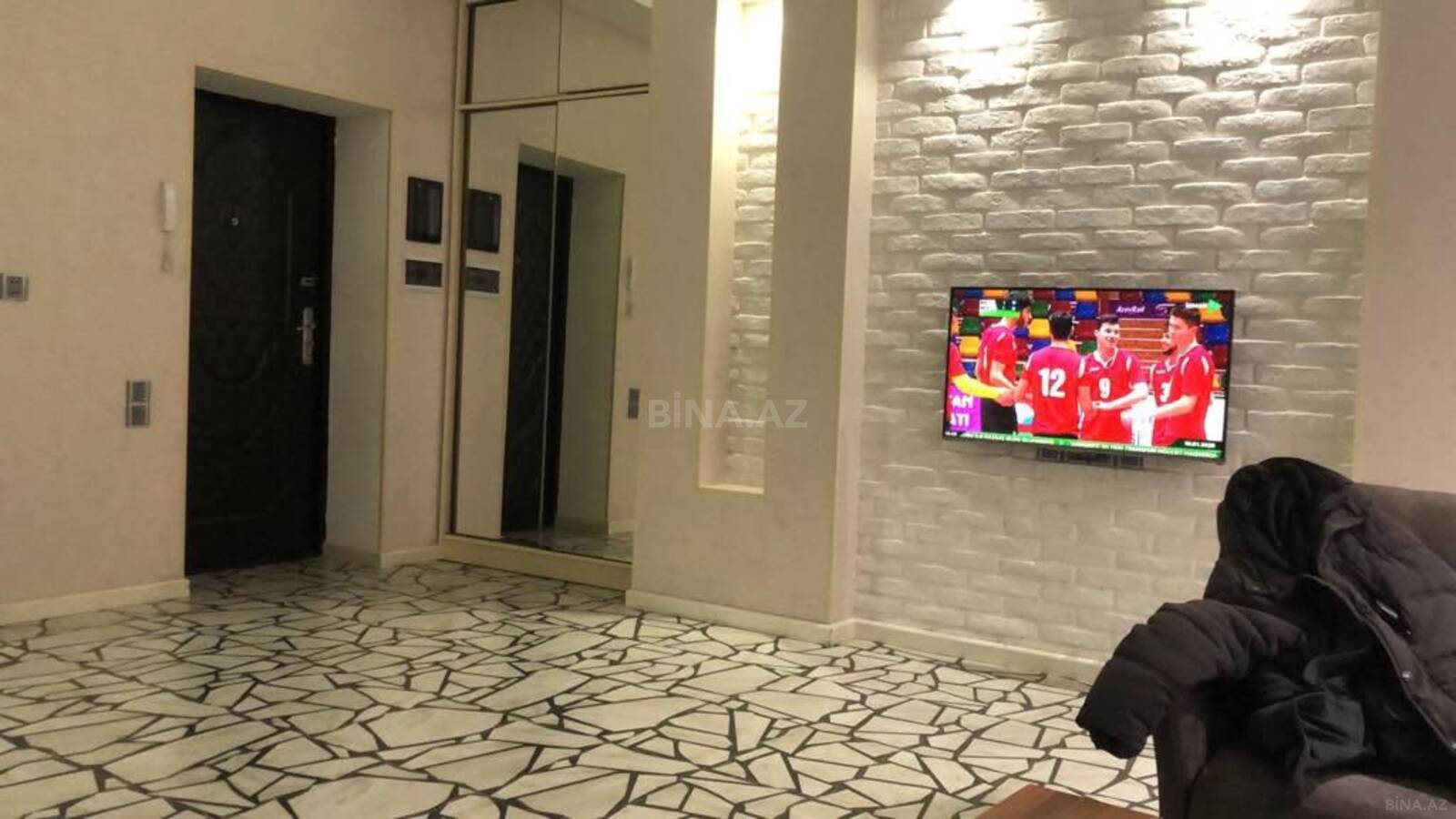 3 otaqlı Yeni tikili, Şah İsmayıl Xətai m., Bakı