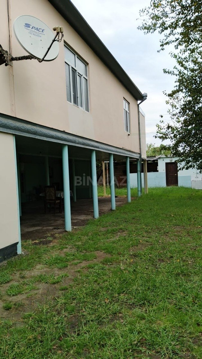 5 otaqlı Həyət evi/Bağ evi, Ucar