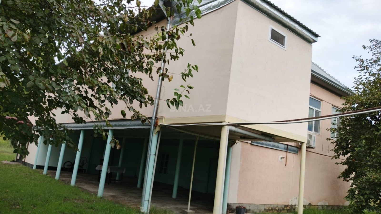 5 otaqlı Həyət evi/Bağ evi, Ucar