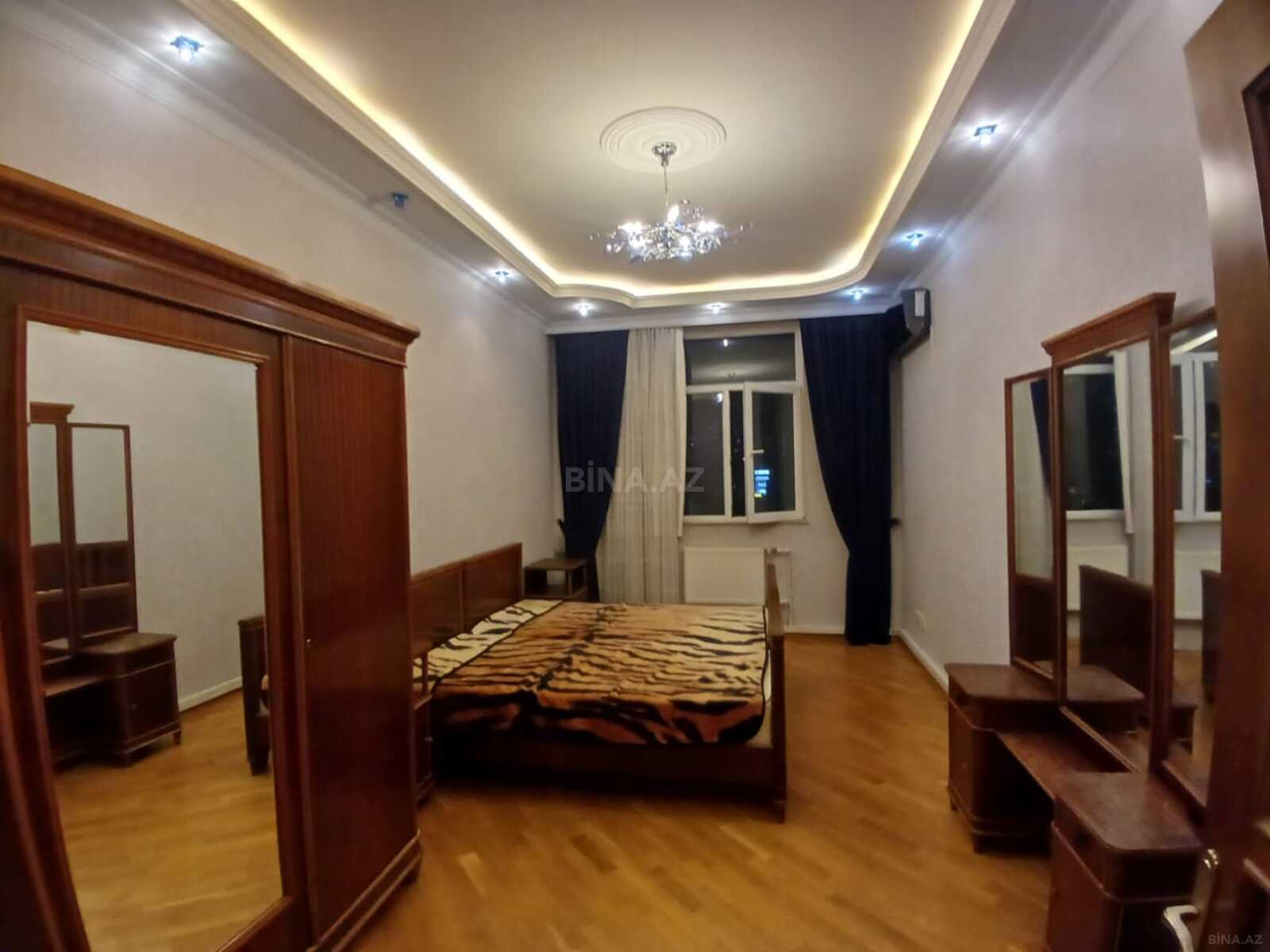 3 otaqlı Yeni tikili, İnşaatçılar m., Bakı