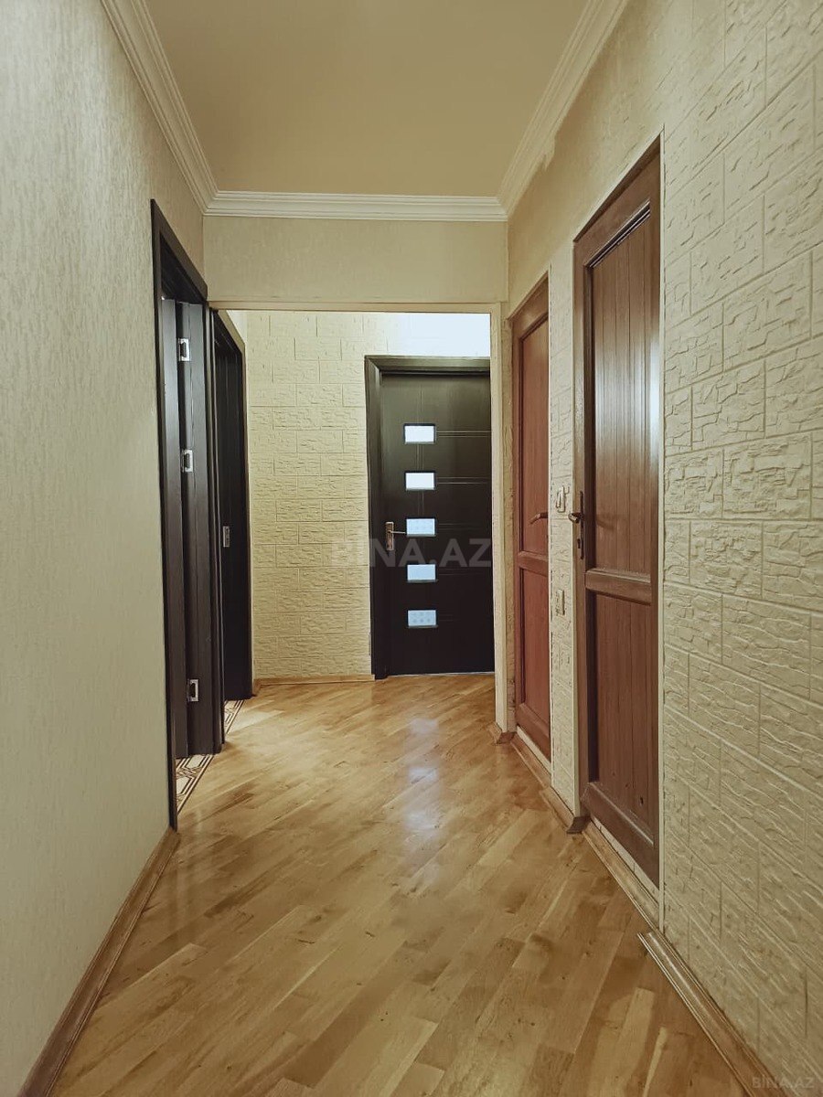 3 otaqlı Köhnə tikili, Həzi Aslanov m., Bakı