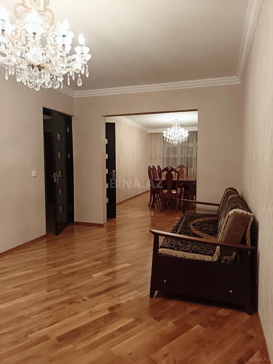 3 otaqlı Köhnə tikili, Həzi Aslanov m., Bakı