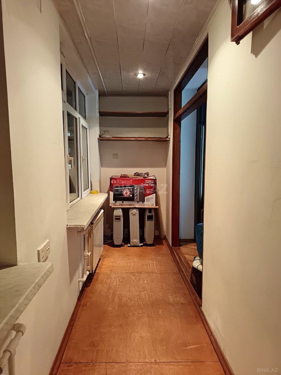 3 otaqlı Köhnə tikili, Həzi Aslanov m., Bakı