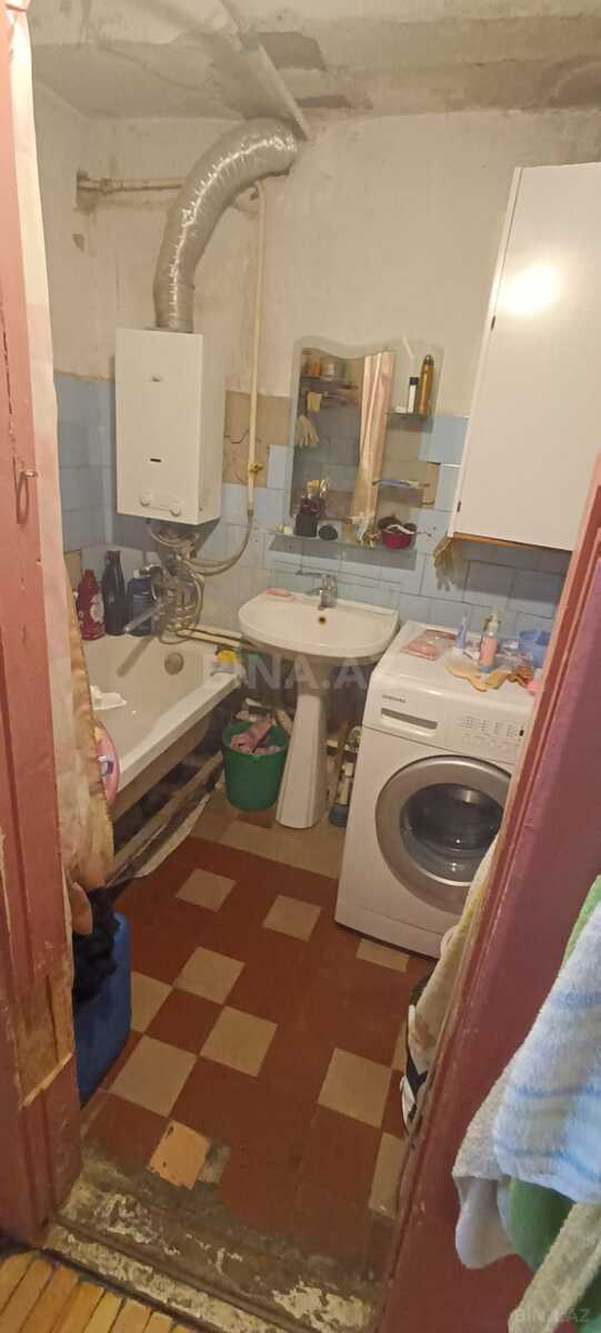 3 otaqlı Köhnə tikili, 28 May m., Bakı