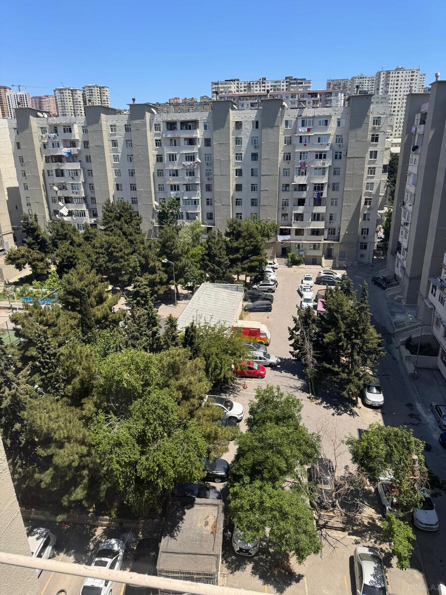 3 otaqlı Köhnə tikili, Həzi Aslanov m., Bakı