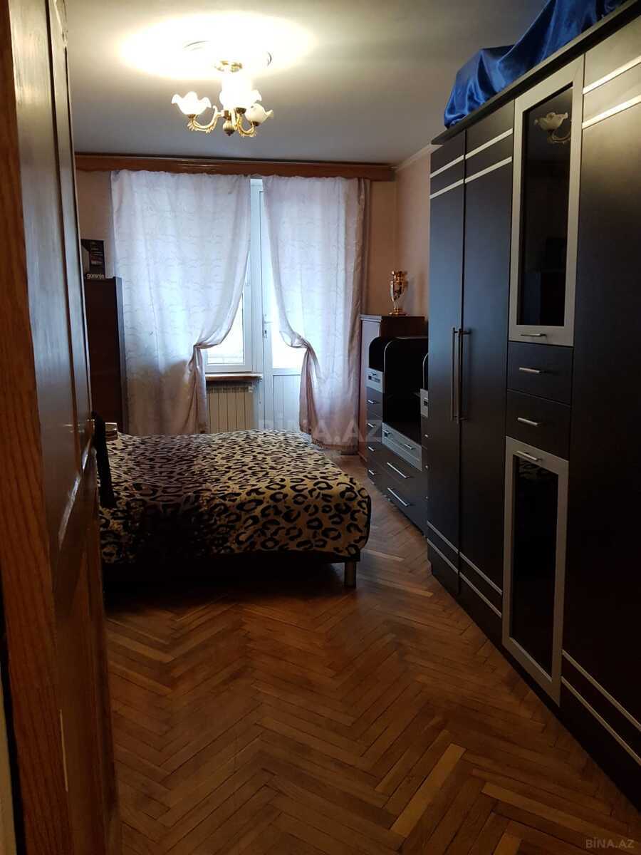 3 otaqlı Köhnə tikili, 28 May m., Bakı
