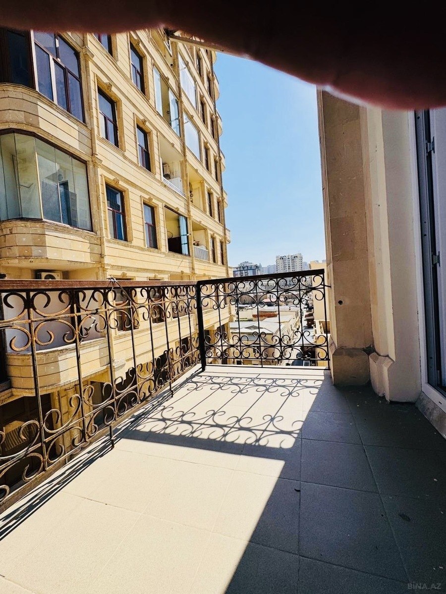 3 otaqlı Köhnə tikili, Sahil m., Bakı