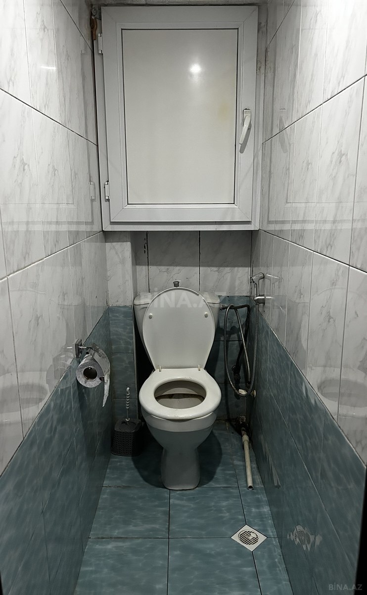 3 otaqlı Köhnə tikili, Bakıxanov q., Bakı