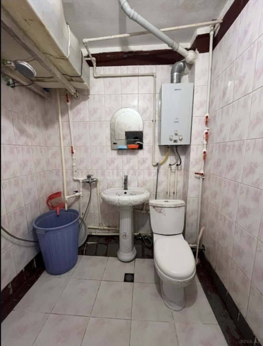 2 otaqlı Köhnə tikili, Neftçilər m., Bakı