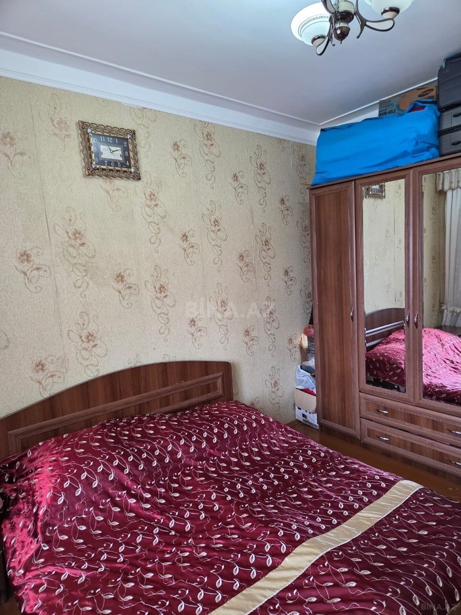 3 otaqlı Köhnə tikili, Həzi Aslanov m., Bakı