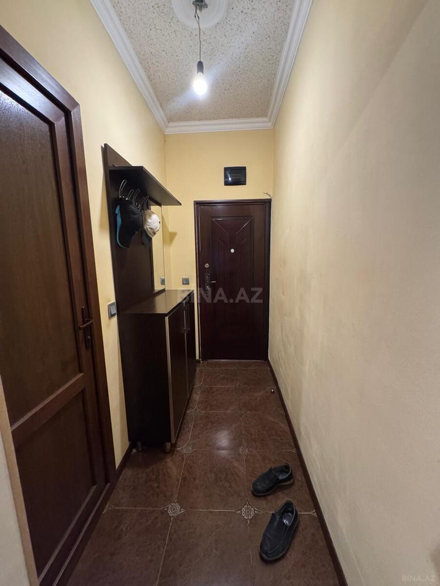 2 otaqlı Köhnə tikili, Memar Əcəmi m., Bakı