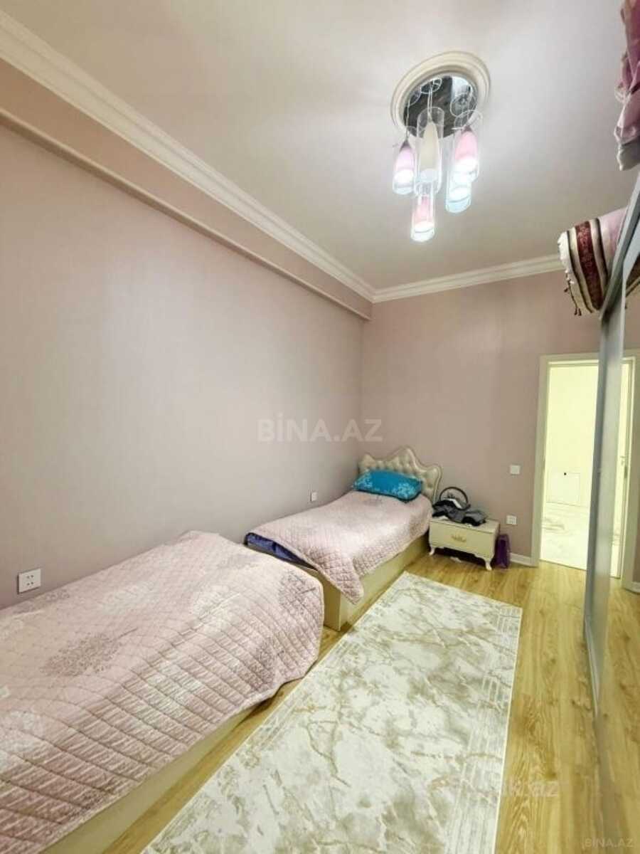 4 otaqlı Yeni tikili, Qara Qarayev m., Bakı
