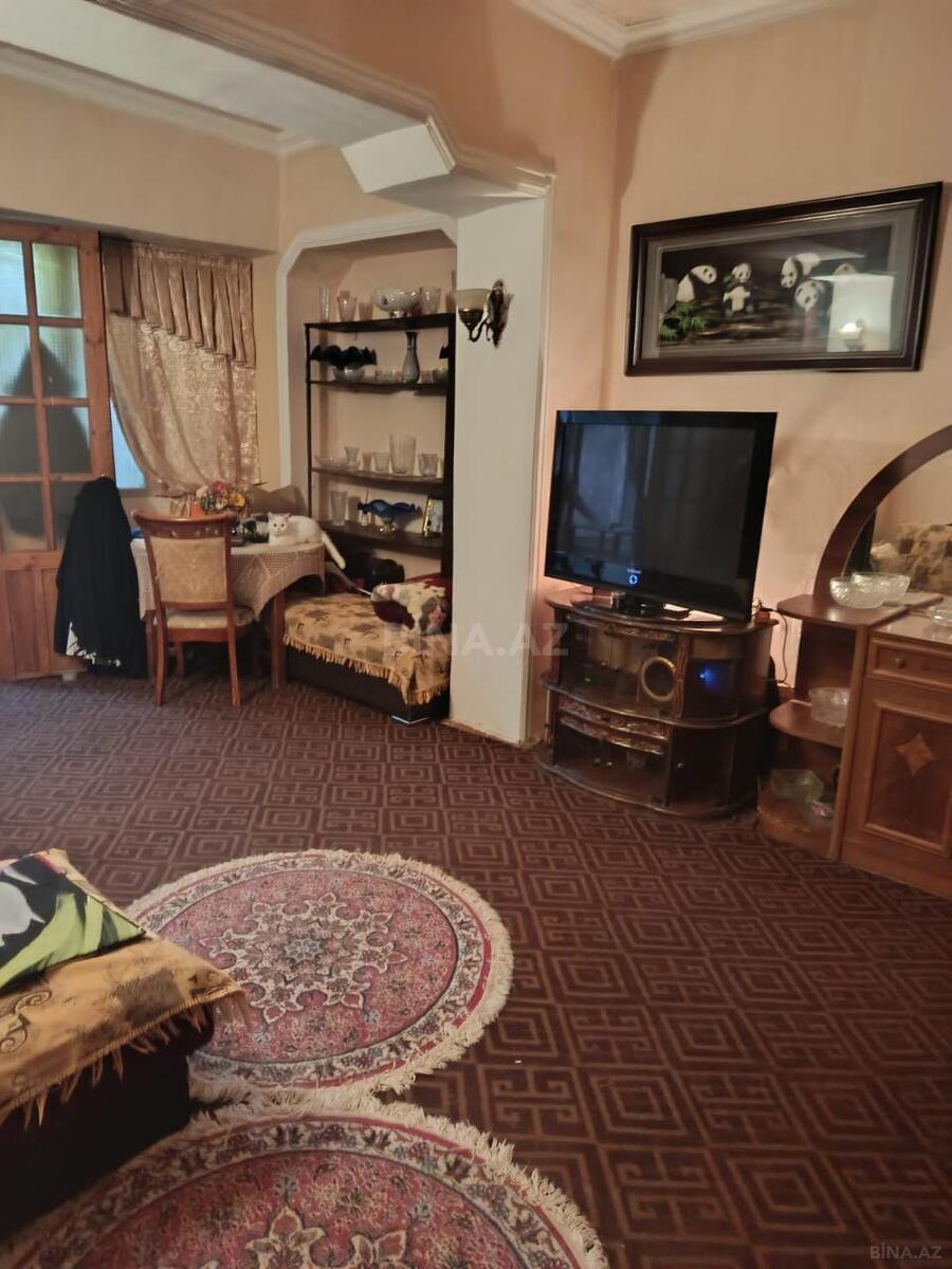 2 otaqlı Köhnə tikili, 28 May m., Bakı