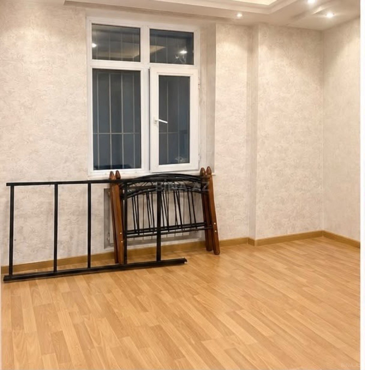 2 otaqlı Yeni tikili, Xalqlar Dostluğu m., Bakı