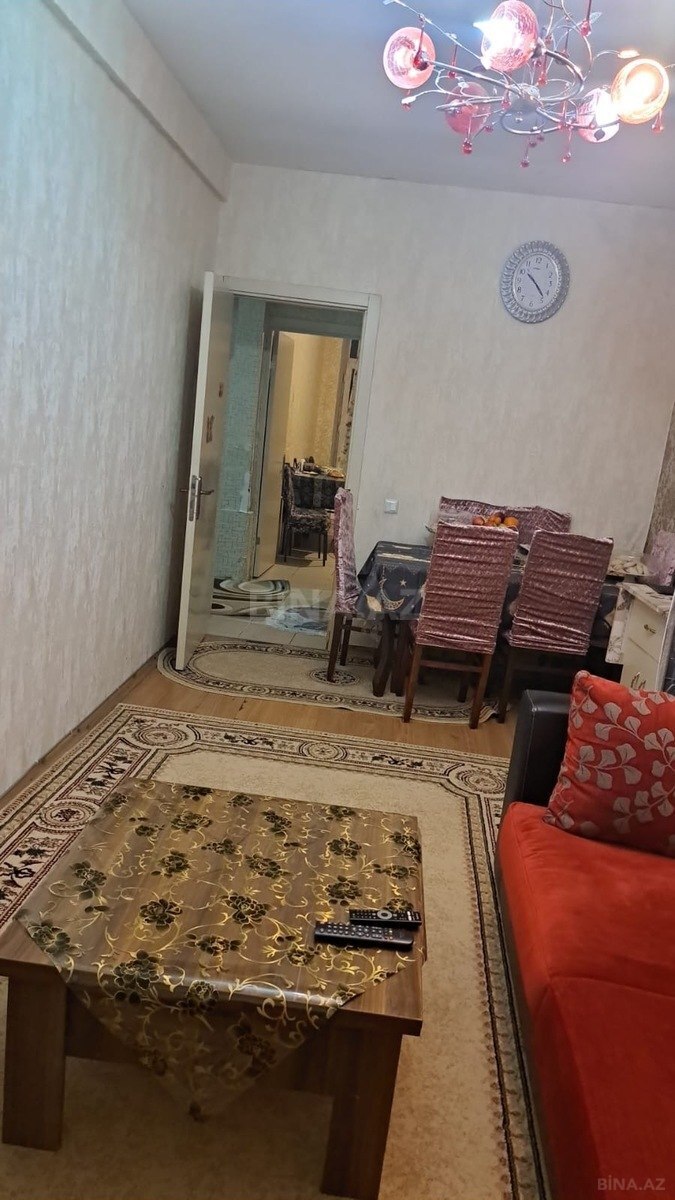 3 otaqlı Yeni tikili, Xırdalan