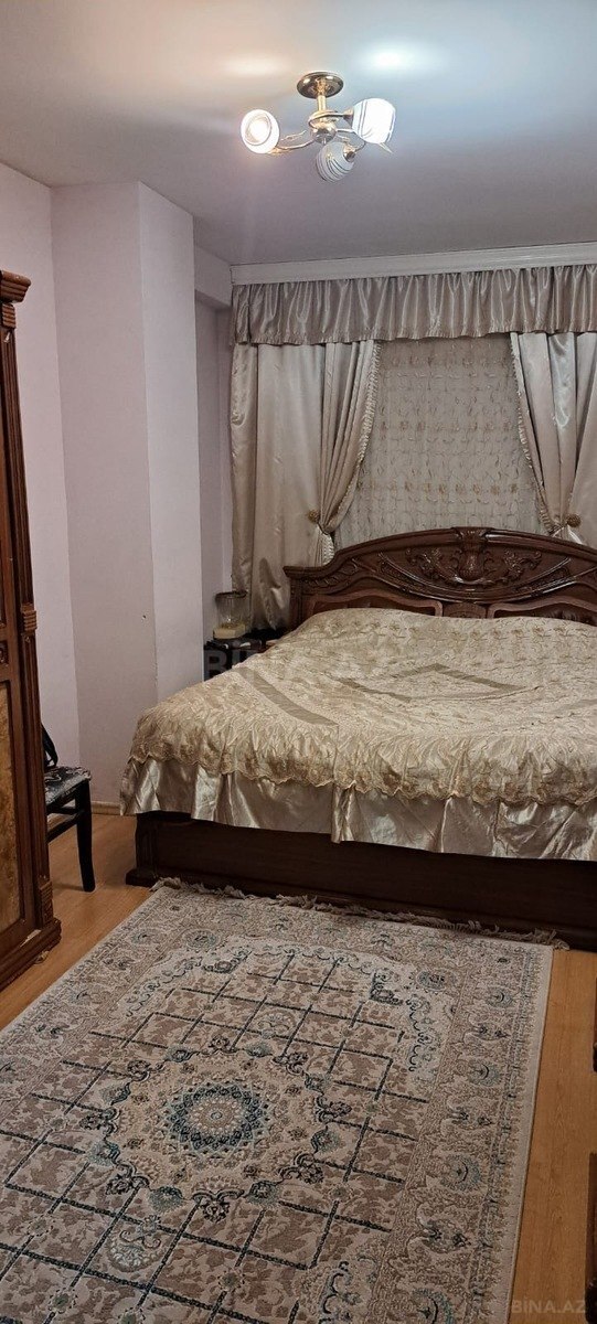 3 otaqlı Yeni tikili, Xırdalan