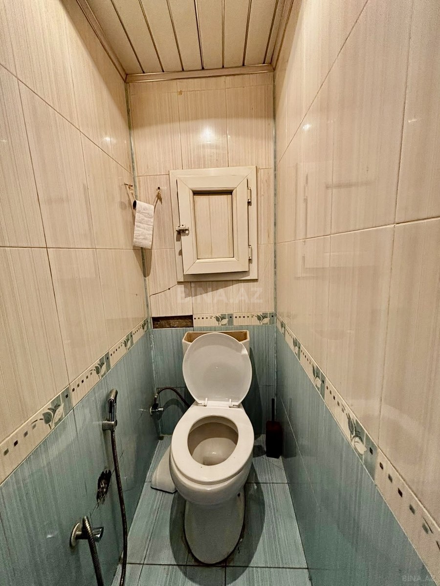 3 otaqlı Köhnə tikili, Xalqlar Dostluğu m., Bakı