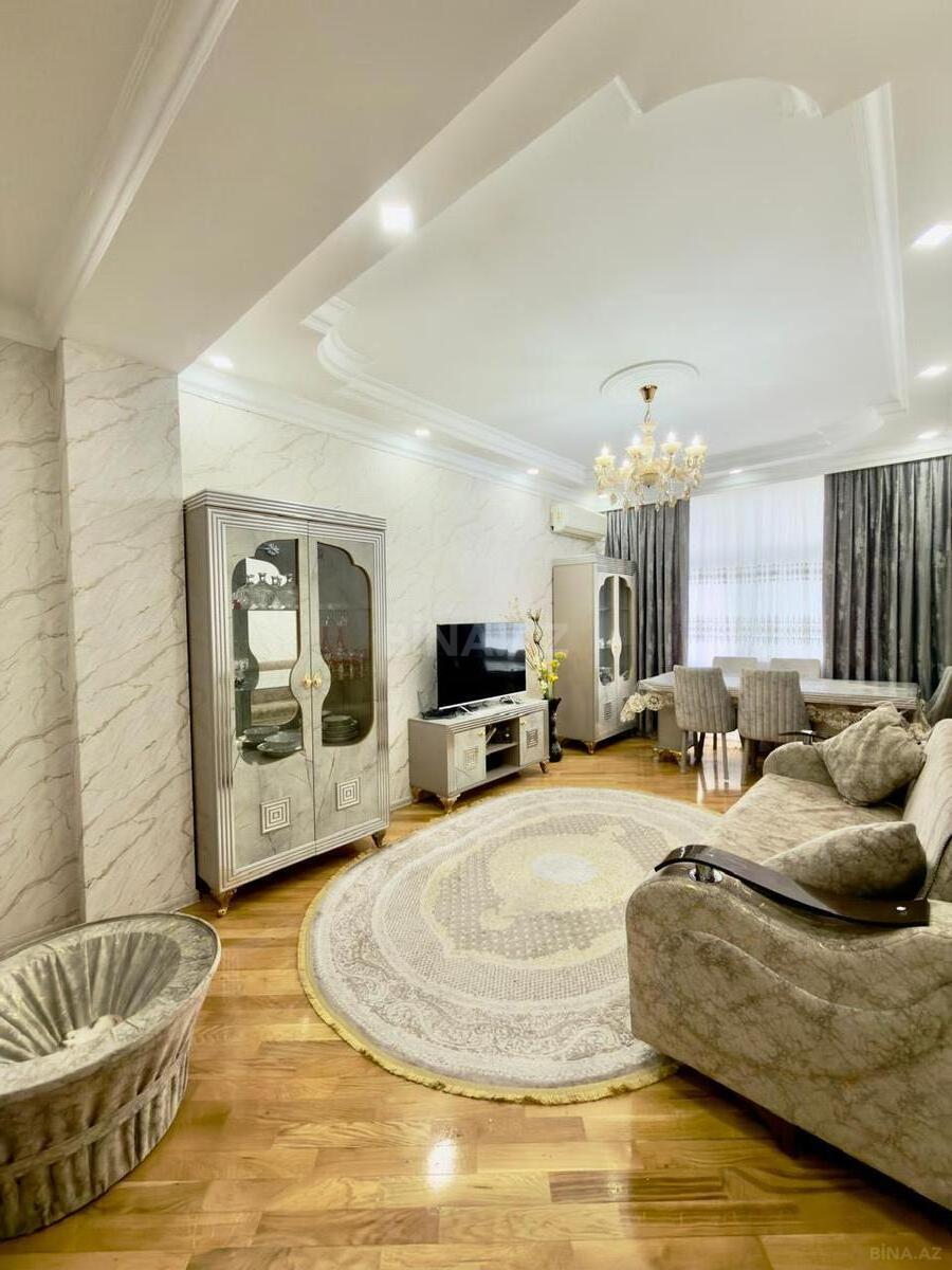 3 otaqlı Yeni tikili, Qara Qarayev m., Bakı
