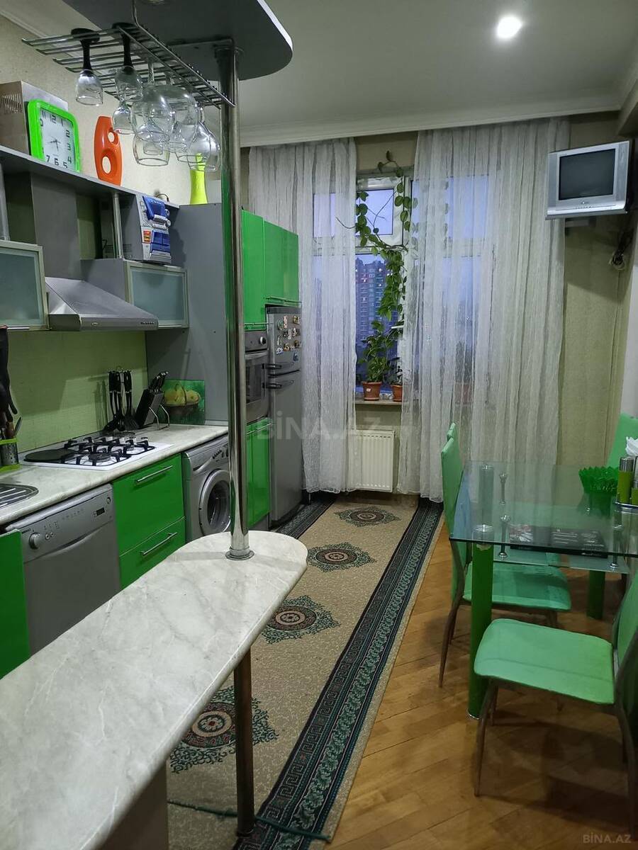 3 otaqlı Yeni tikili, Nizami m., Bakı