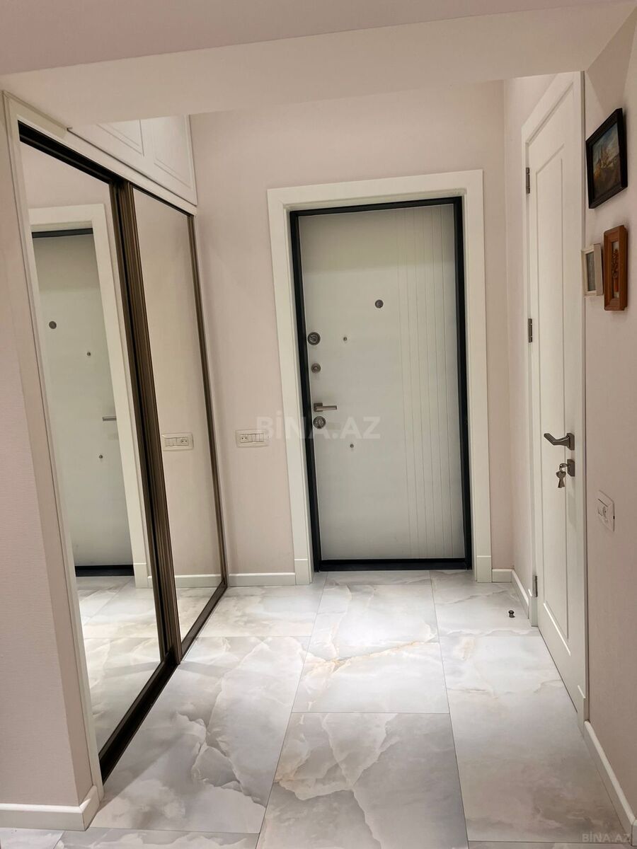 3 otaqlı Yeni tikili, Şah İsmayıl Xətai m., Bakı