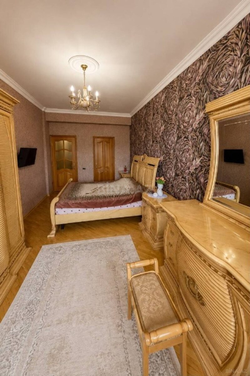 4 otaqlı Yeni tikili, İnşaatçılar m., Bakı