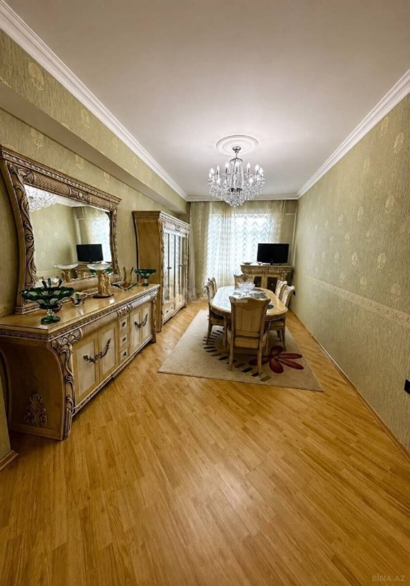 4 otaqlı Yeni tikili, İnşaatçılar m., Bakı