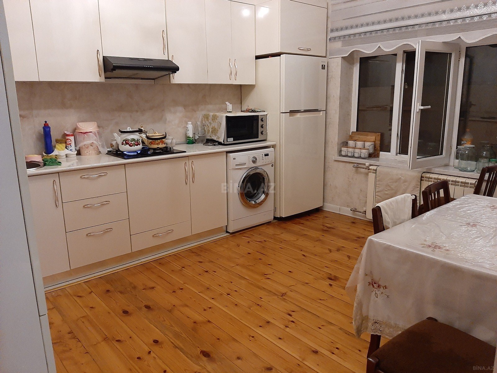 5 otaqlı Həyət evi/Bağ evi, Avtovağzal m., Bakı