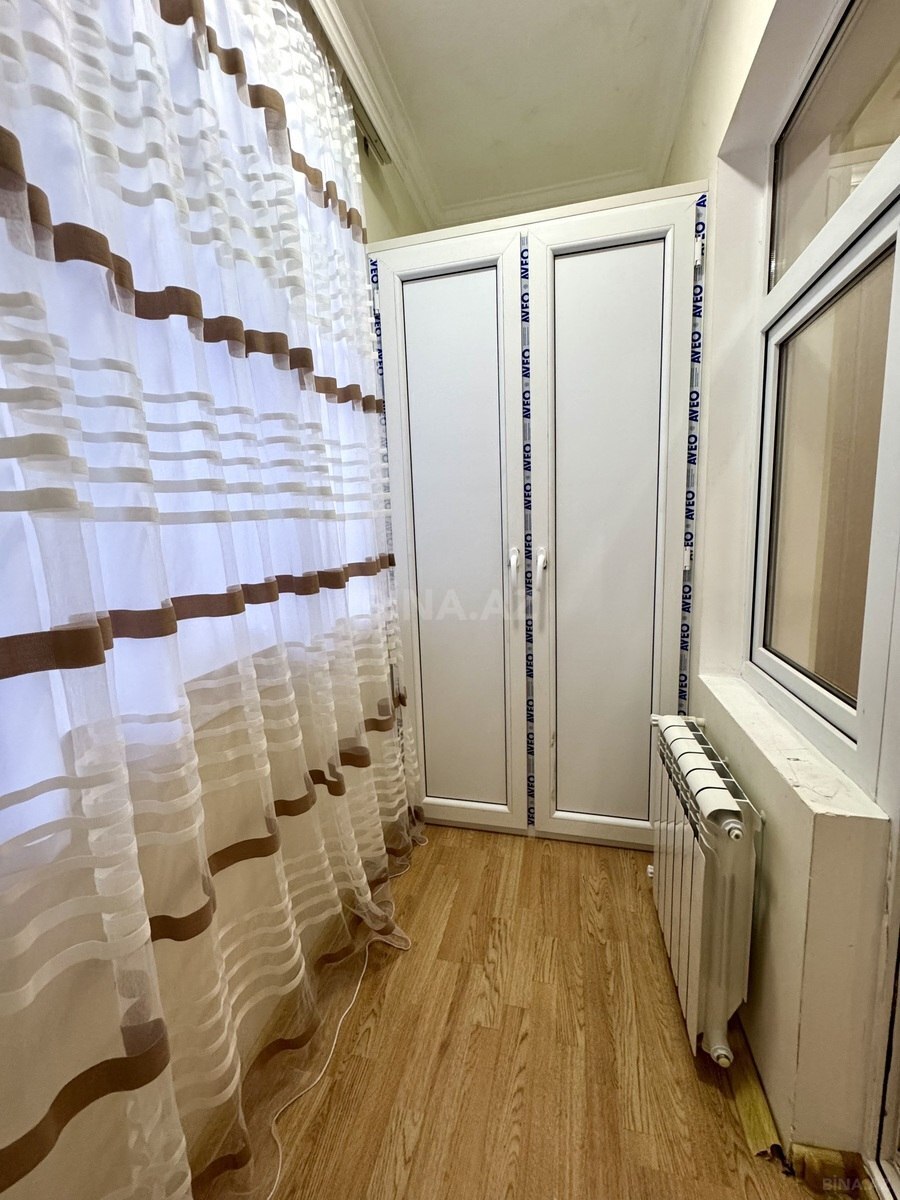 2 otaqlı Köhnə tikili, İnşaatçılar m., Bakı