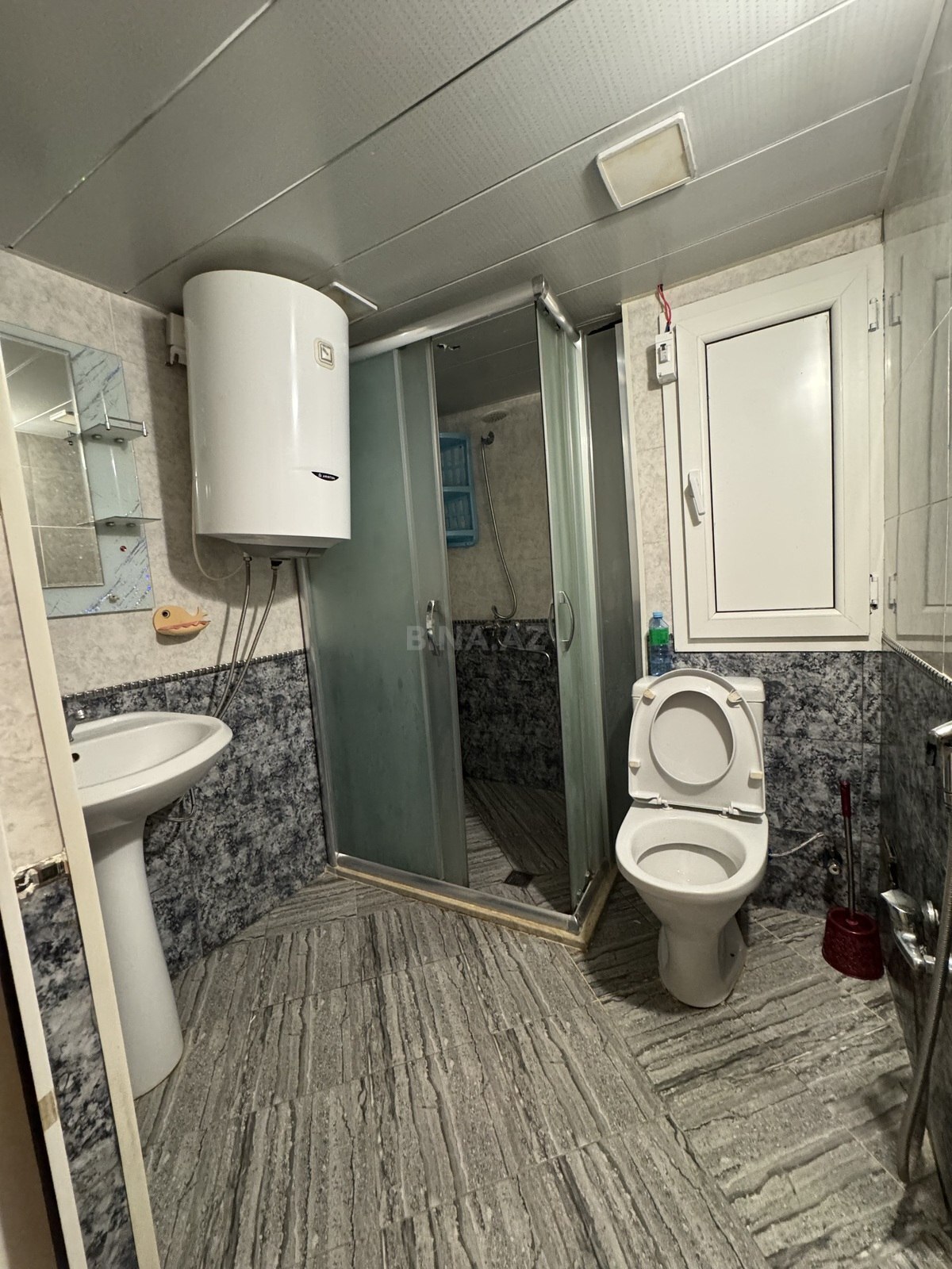 2 otaqlı Köhnə tikili, İnşaatçılar m., Bakı