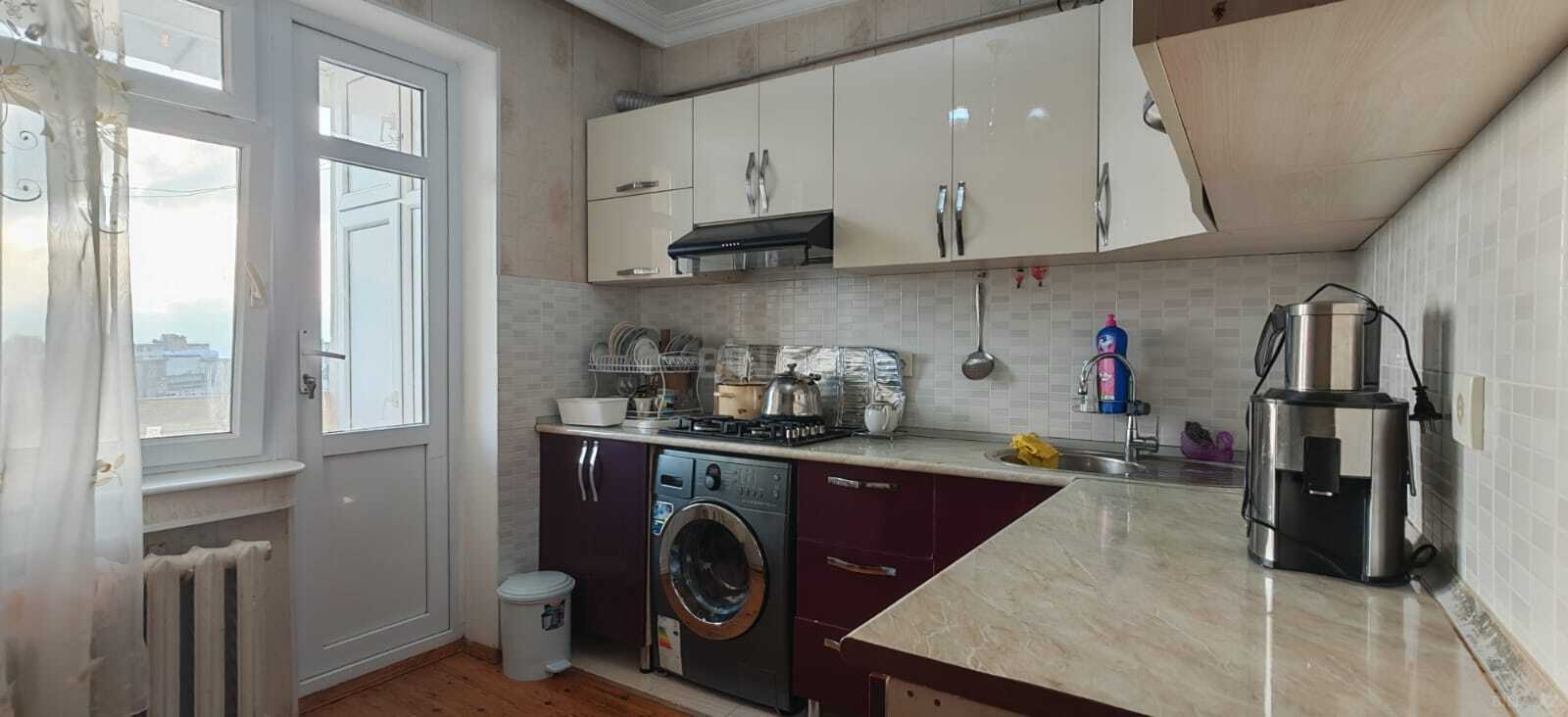 3 otaqlı Köhnə tikili, Həzi Aslanov m., Bakı