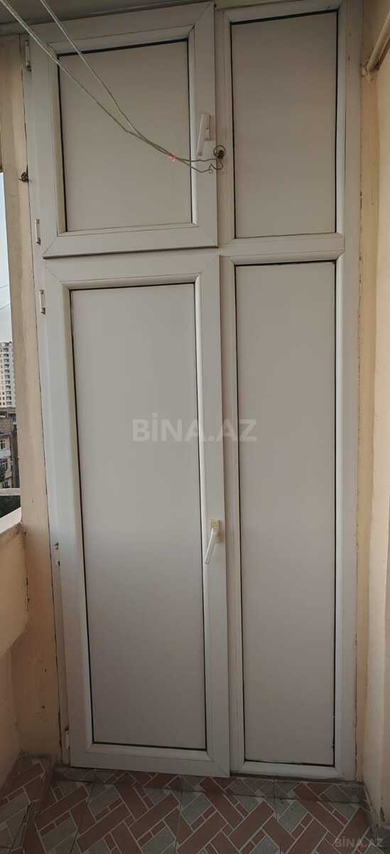3 otaqlı Köhnə tikili, Həzi Aslanov m., Bakı