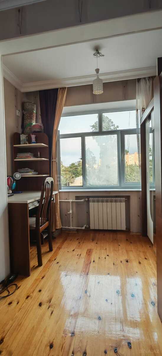 3 otaqlı Köhnə tikili, Həzi Aslanov m., Bakı
