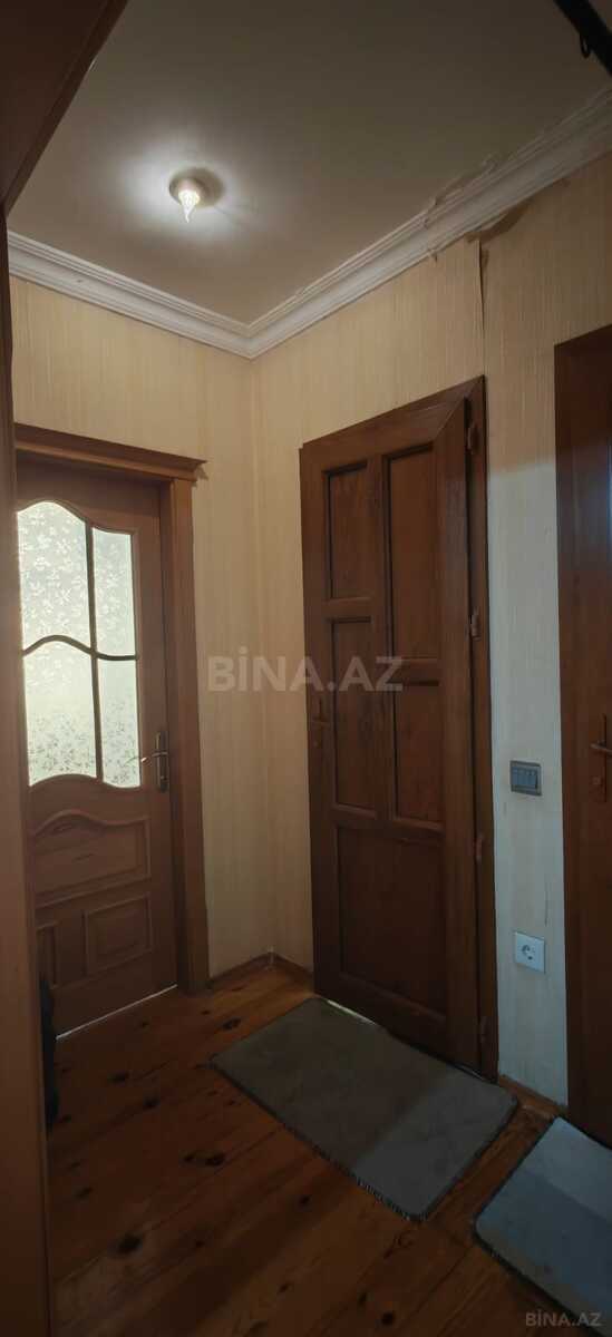 3 otaqlı Köhnə tikili, Həzi Aslanov m., Bakı