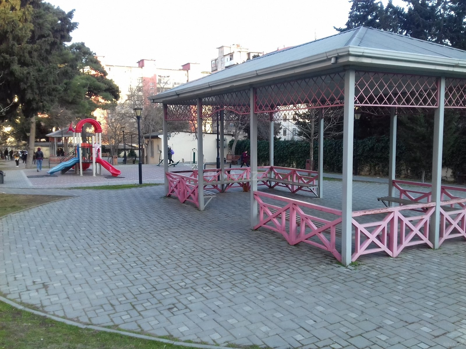 2 otaqlı Köhnə tikili, Azadlıq Prospekti m., Bakı