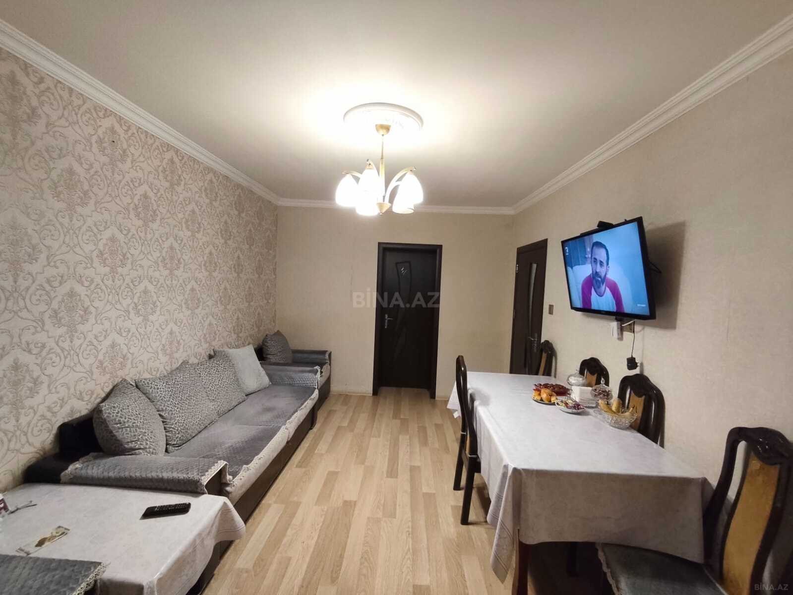 3 otaqlı Köhnə tikili, Qara Qarayev m., Bakı