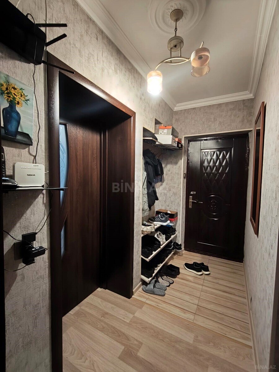 3 otaqlı Köhnə tikili, Qara Qarayev m., Bakı