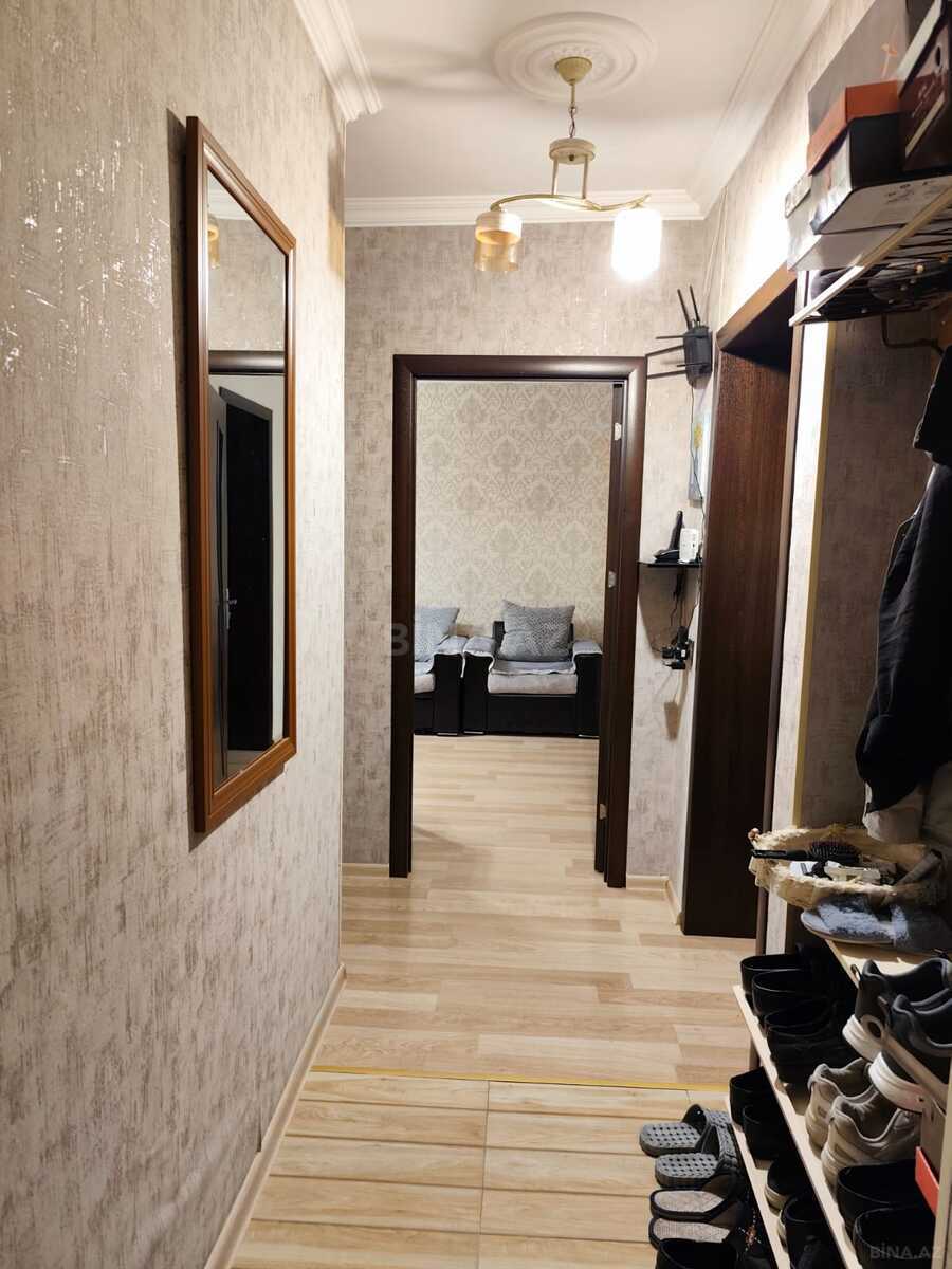 3 otaqlı Köhnə tikili, Qara Qarayev m., Bakı