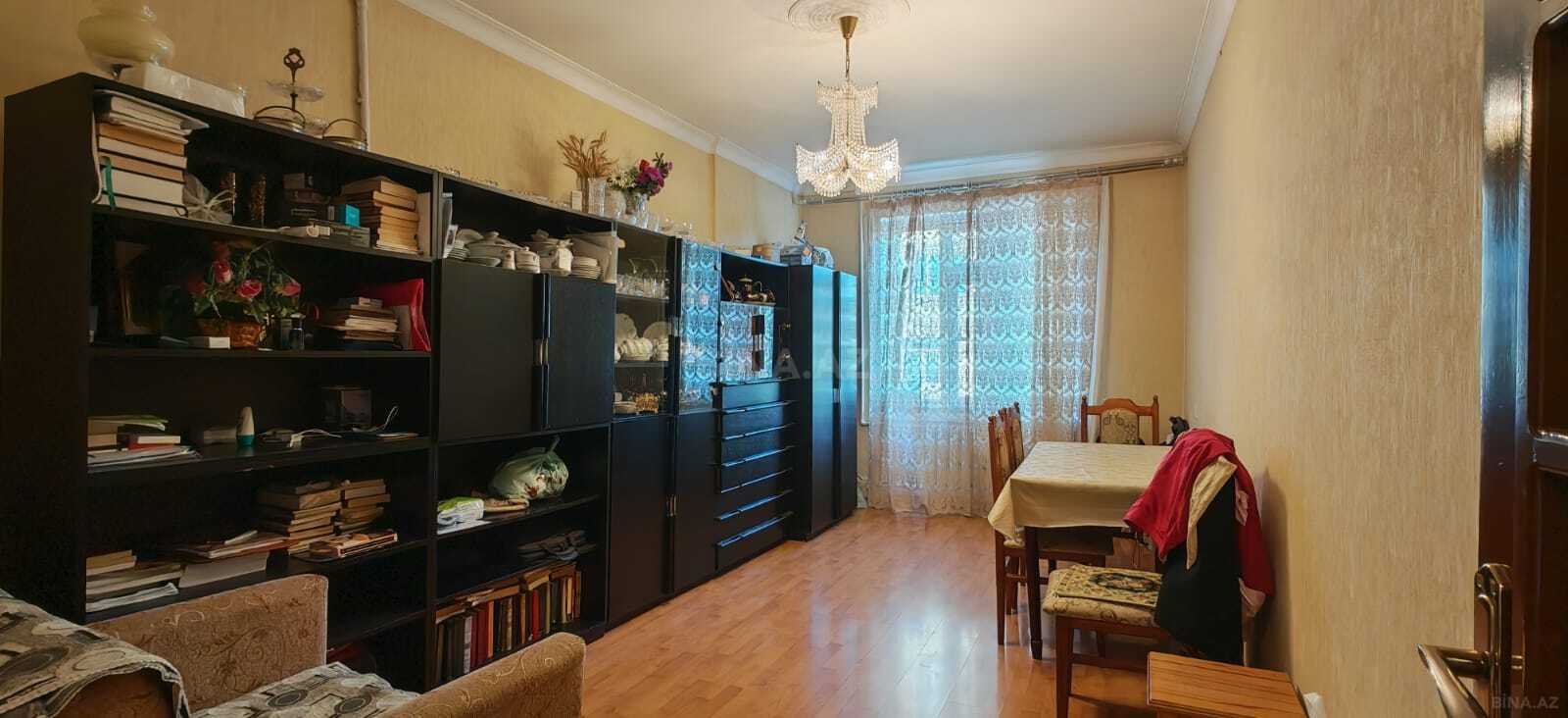 3 otaqlı Köhnə tikili, Əhmədli q., Bakı