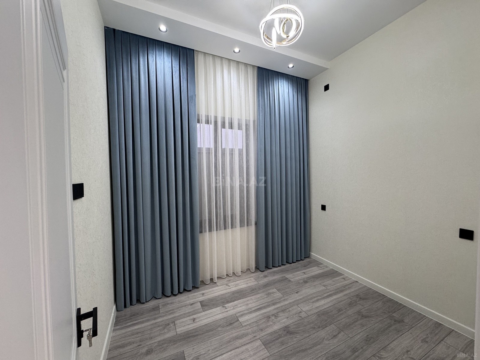 4 otaqlı Həyət evi/Bağ evi, Şüvəlan q., Bakı