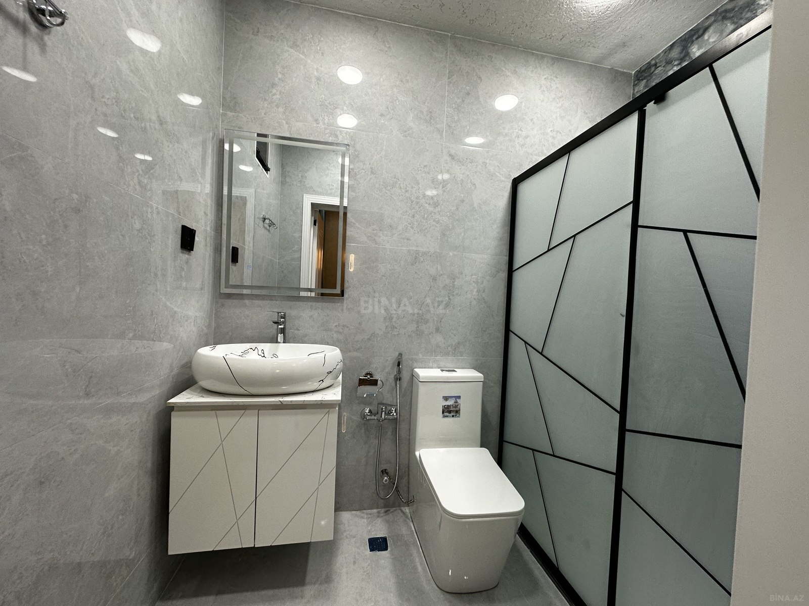 4 otaqlı Həyət evi/Bağ evi, Şüvəlan q., Bakı