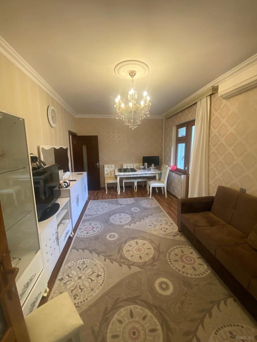 2 otaqlı Köhnə tikili, Azadlıq Prospekti m., Bakı