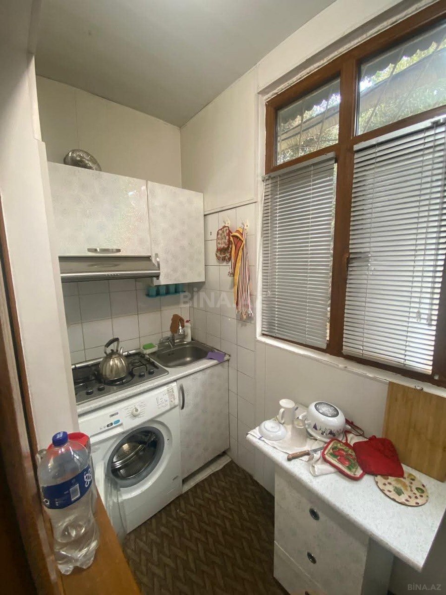 2 otaqlı Köhnə tikili, Azadlıq Prospekti m., Bakı