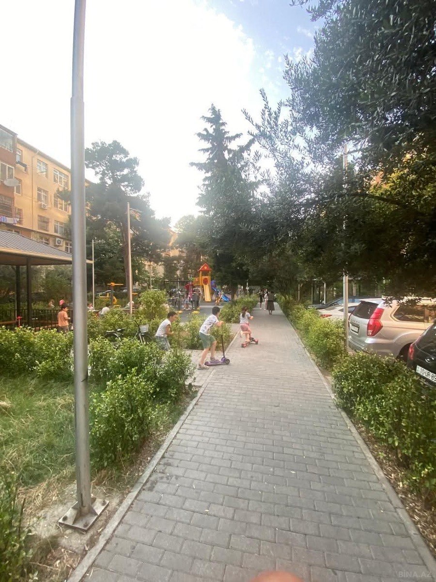 2 otaqlı Köhnə tikili, Azadlıq Prospekti m., Bakı