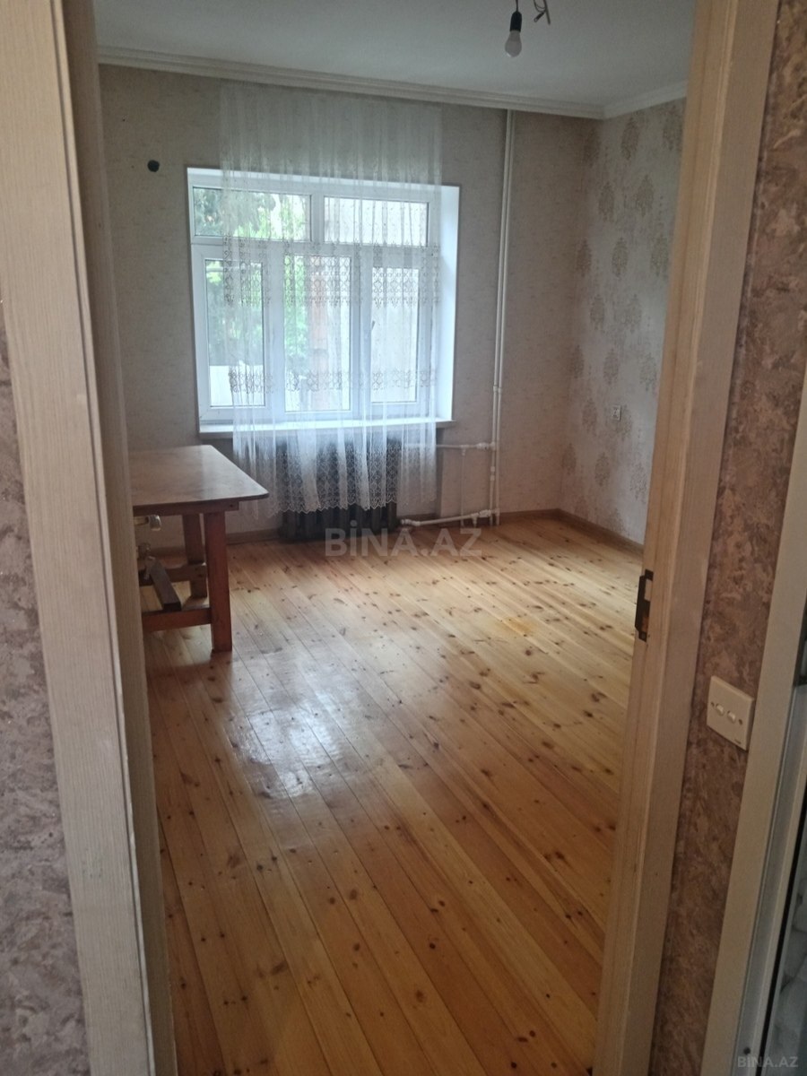 2 otaqlı Köhnə tikili, Bakıxanov q., Bakı
