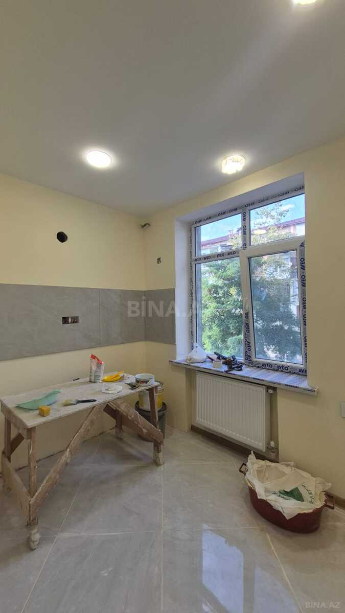 2 otaqlı Köhnə tikili, Elmlər Akademiyası m., Bakı