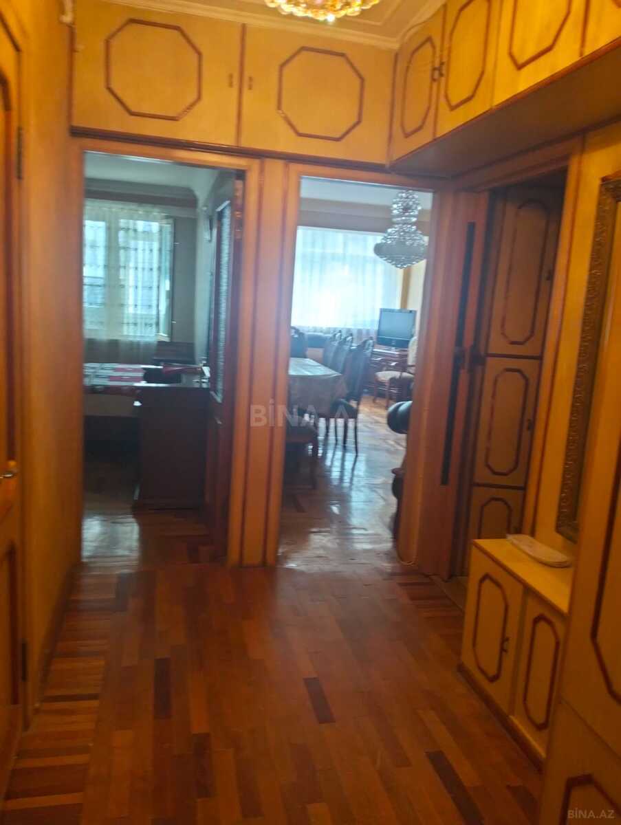 2 otaqlı Köhnə tikili, İnşaatçılar m., Bakı