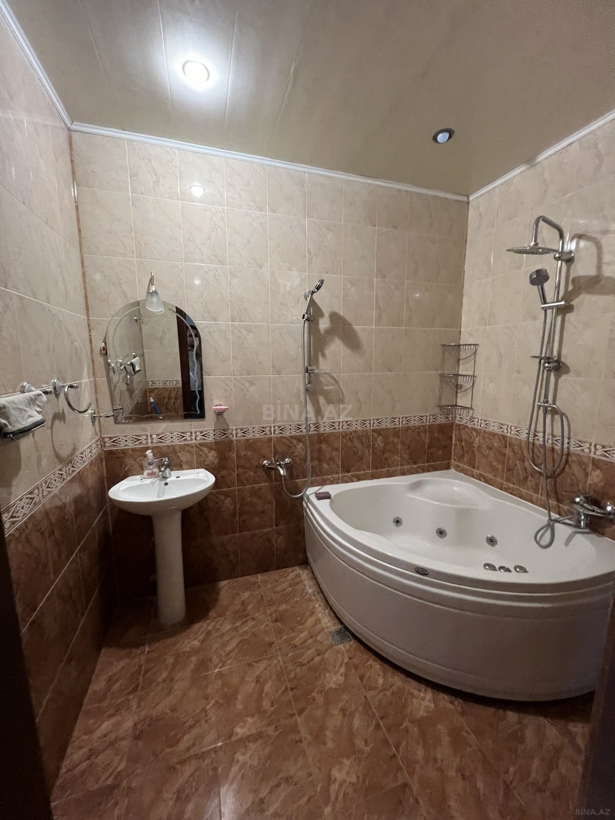 3 otaqlı Yeni tikili, Azadlıq Prospekti m., Bakı
