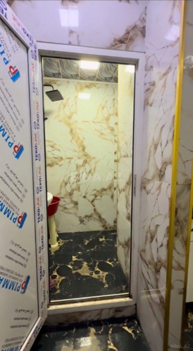3 otaqlı Köhnə tikili, Memar Əcəmi m., Bakı