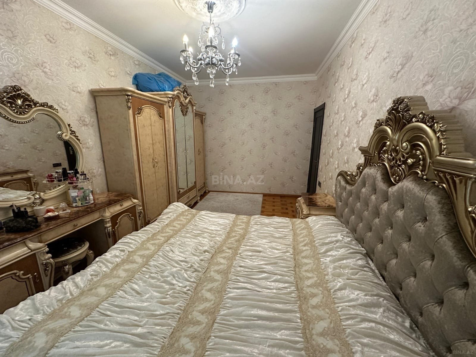 5 otaqlı Köhnə tikili, Həzi Aslanov m., Bakı